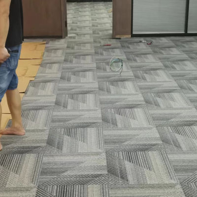 세척 가능한 나일론 타일 카펫 인쇄 호텔 카펫 60.96cmx60.96cm